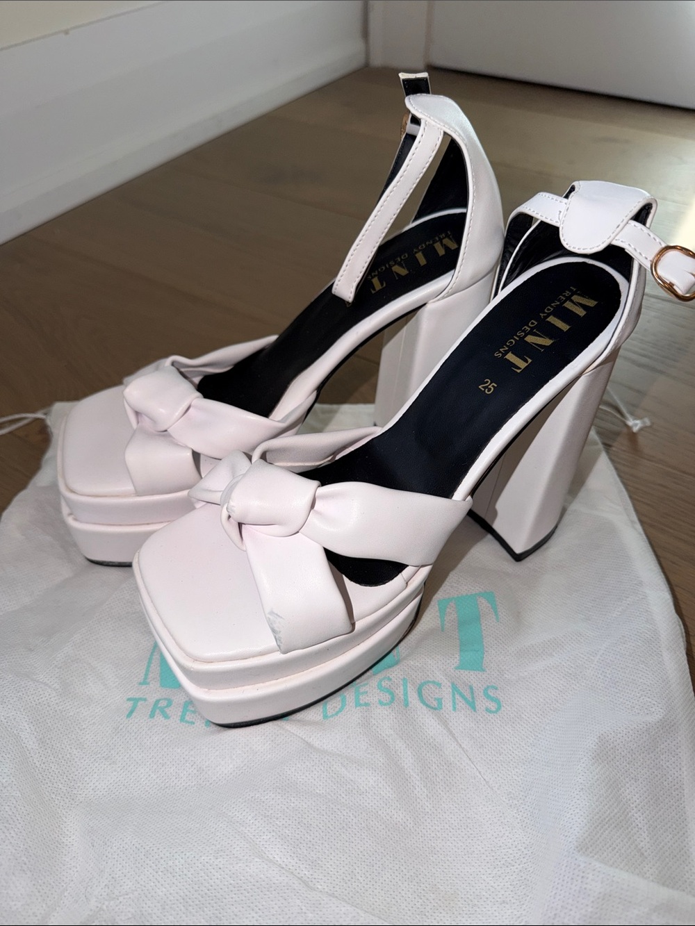 Mint Pale Pink Knotted Platform Block-Heel Sandals